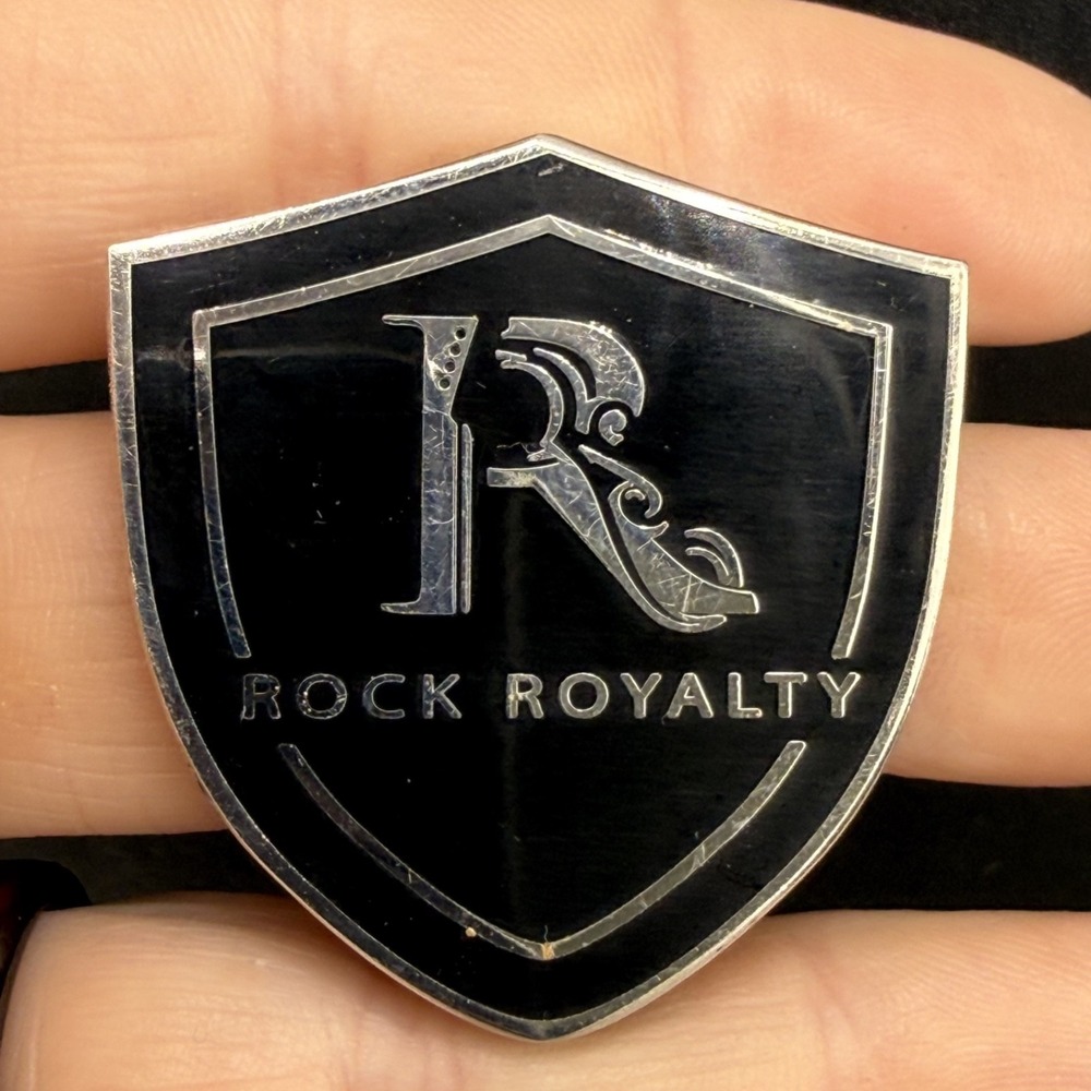 Vintage Hard Rock Cafe Brooch Pin Sonic Temple Black Enamel Rock Royalty
